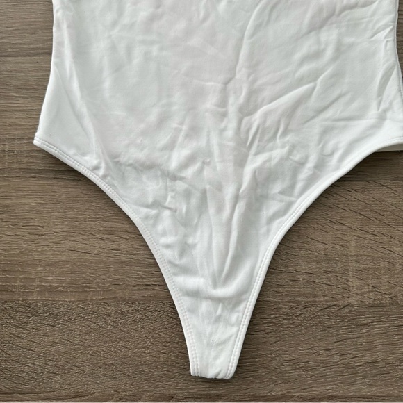 Aritzia Babaton white contour Squareneck bodysuit - Picture 5 of 7
